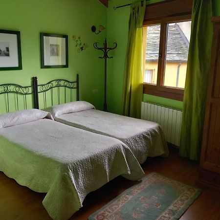 Casa Rural La Fuente Tejedo del Sil Eksteriør billede