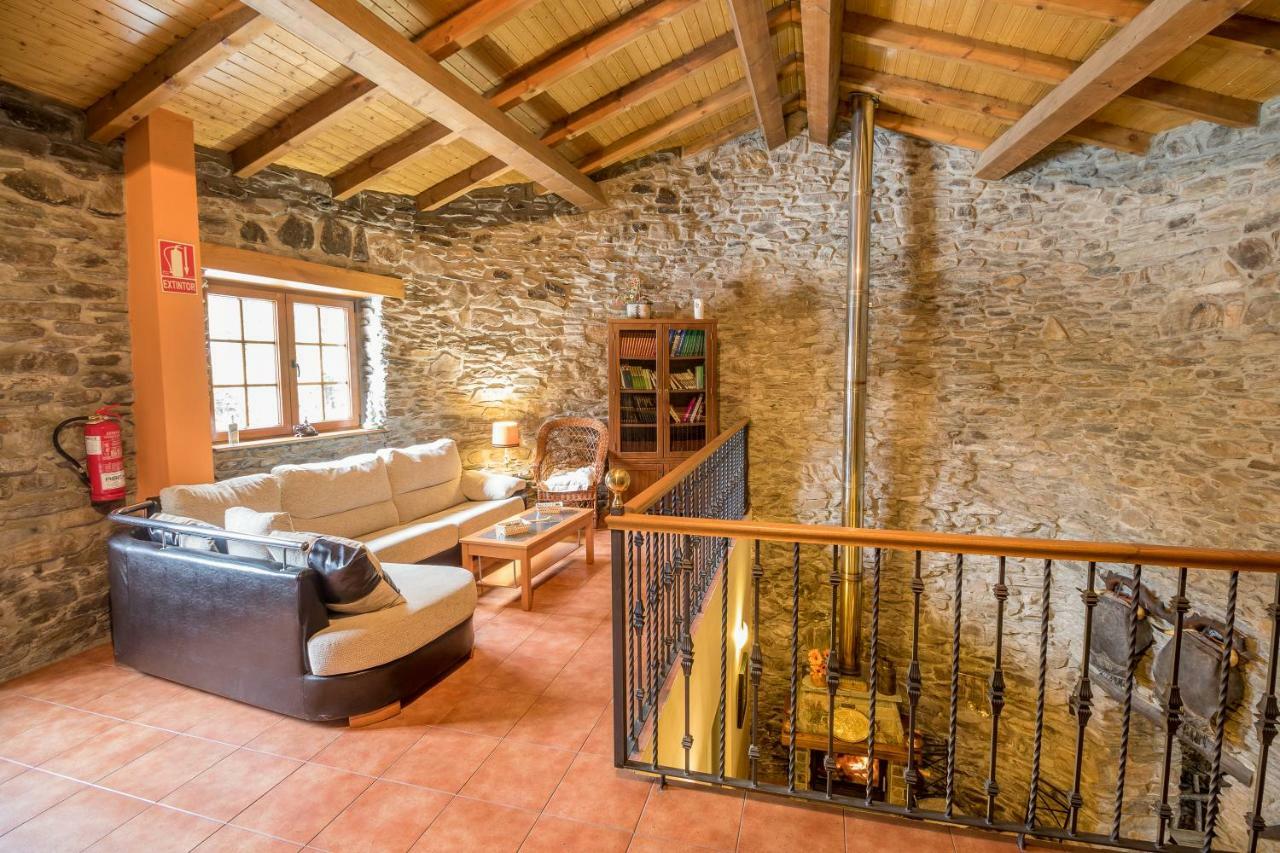 Casa Rural La Fuente Tejedo del Sil Eksteriør billede