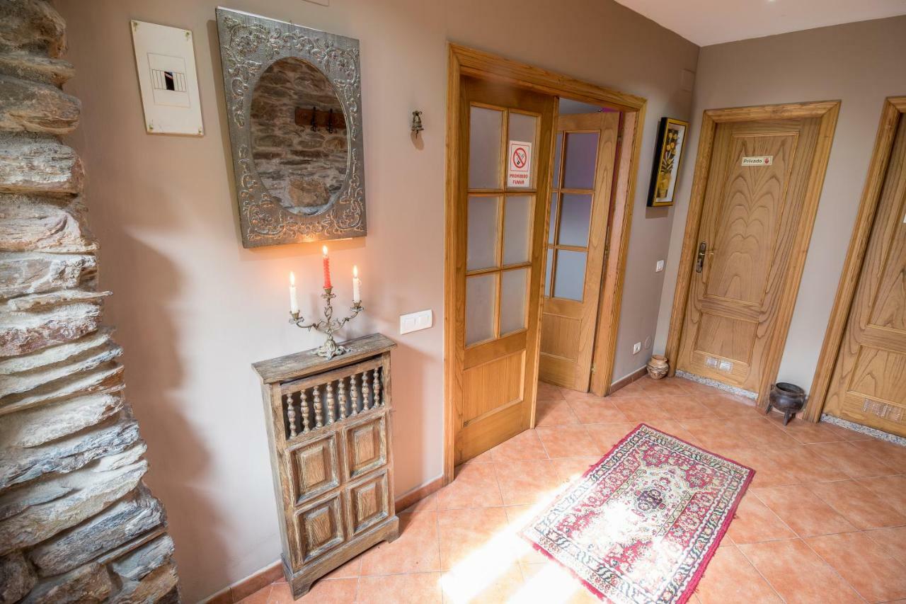 Casa Rural La Fuente Tejedo del Sil Eksteriør billede
