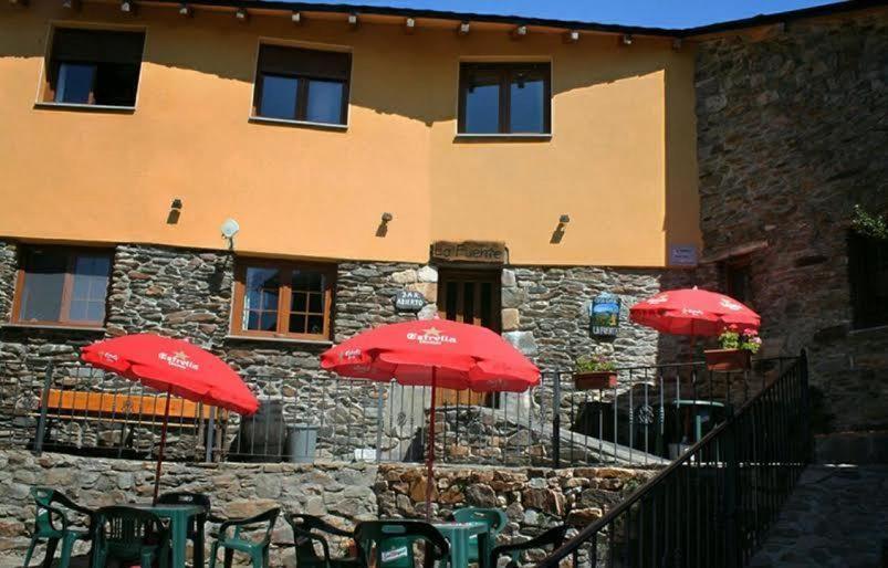 Casa Rural La Fuente Tejedo del Sil Eksteriør billede